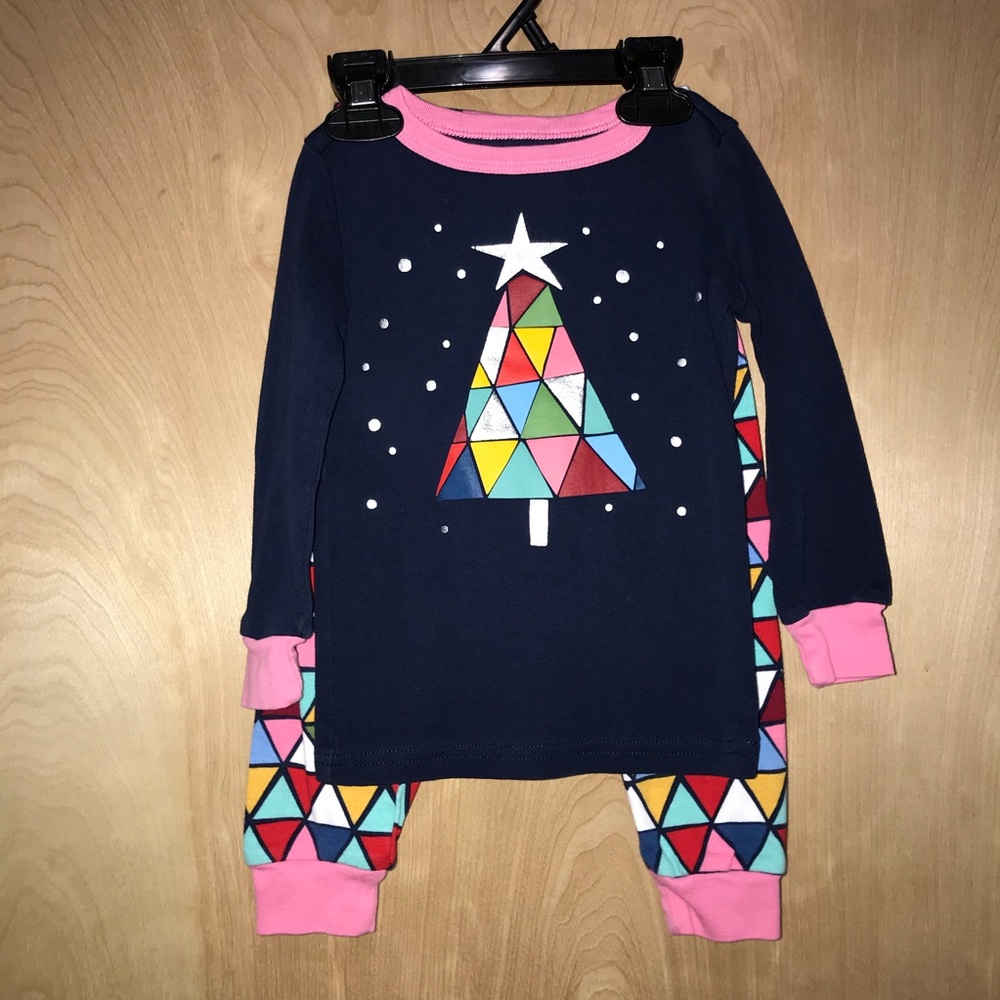 Gymboree Christmas Tree Geometric Pajamas Gymmies Size 2T